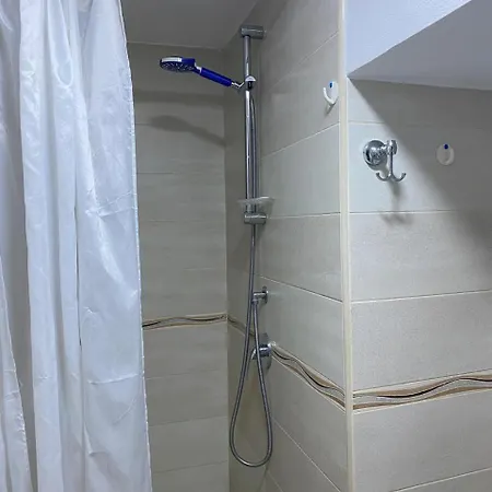 Troshani Prázdninový dům